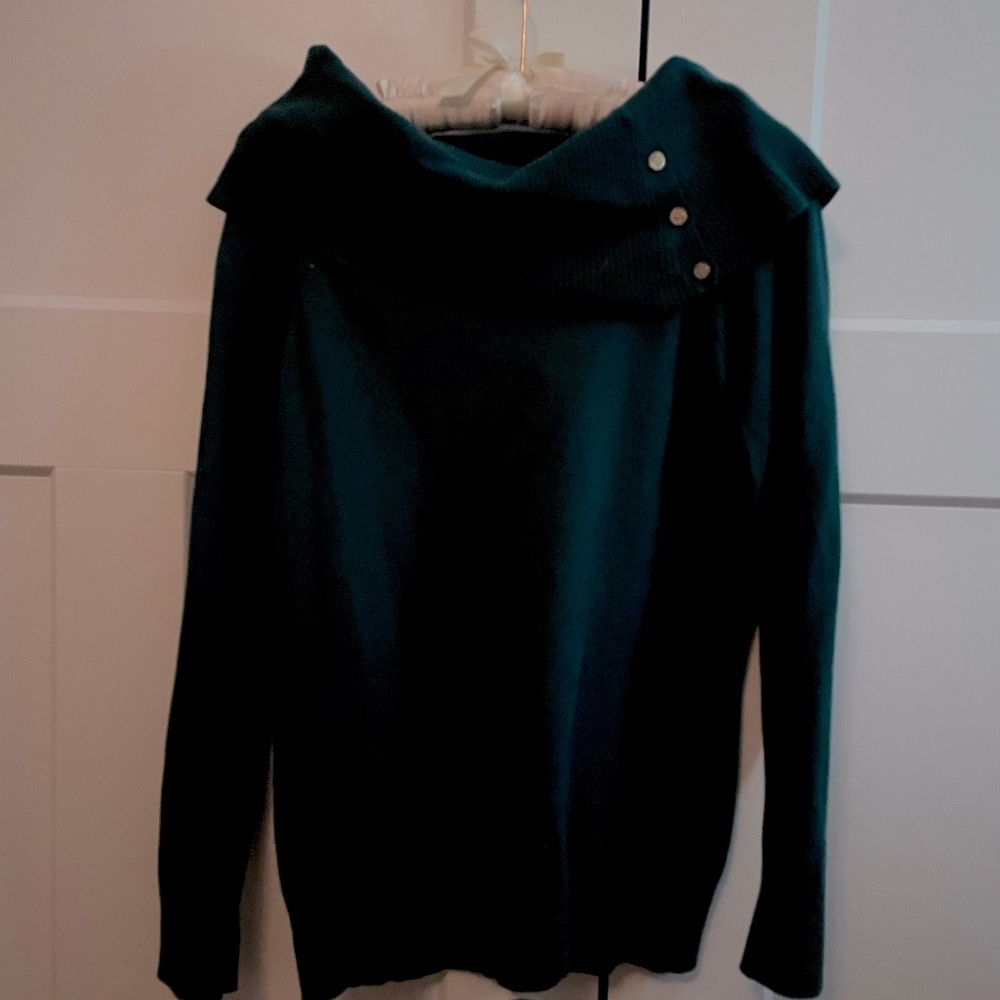 Anne Klein sweater Size Small